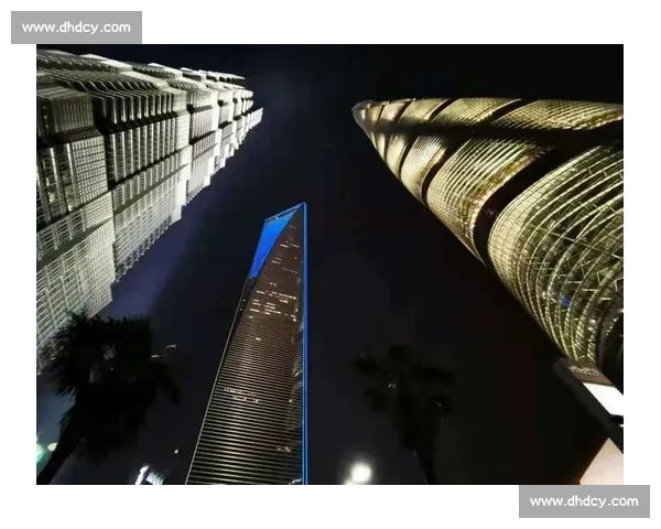 818 人决战 474 米云端！上海环球金融中心垂马开跑